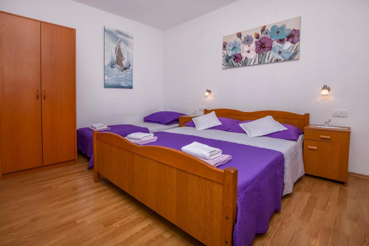 Apartments Matas Rogoznica  Esterno foto